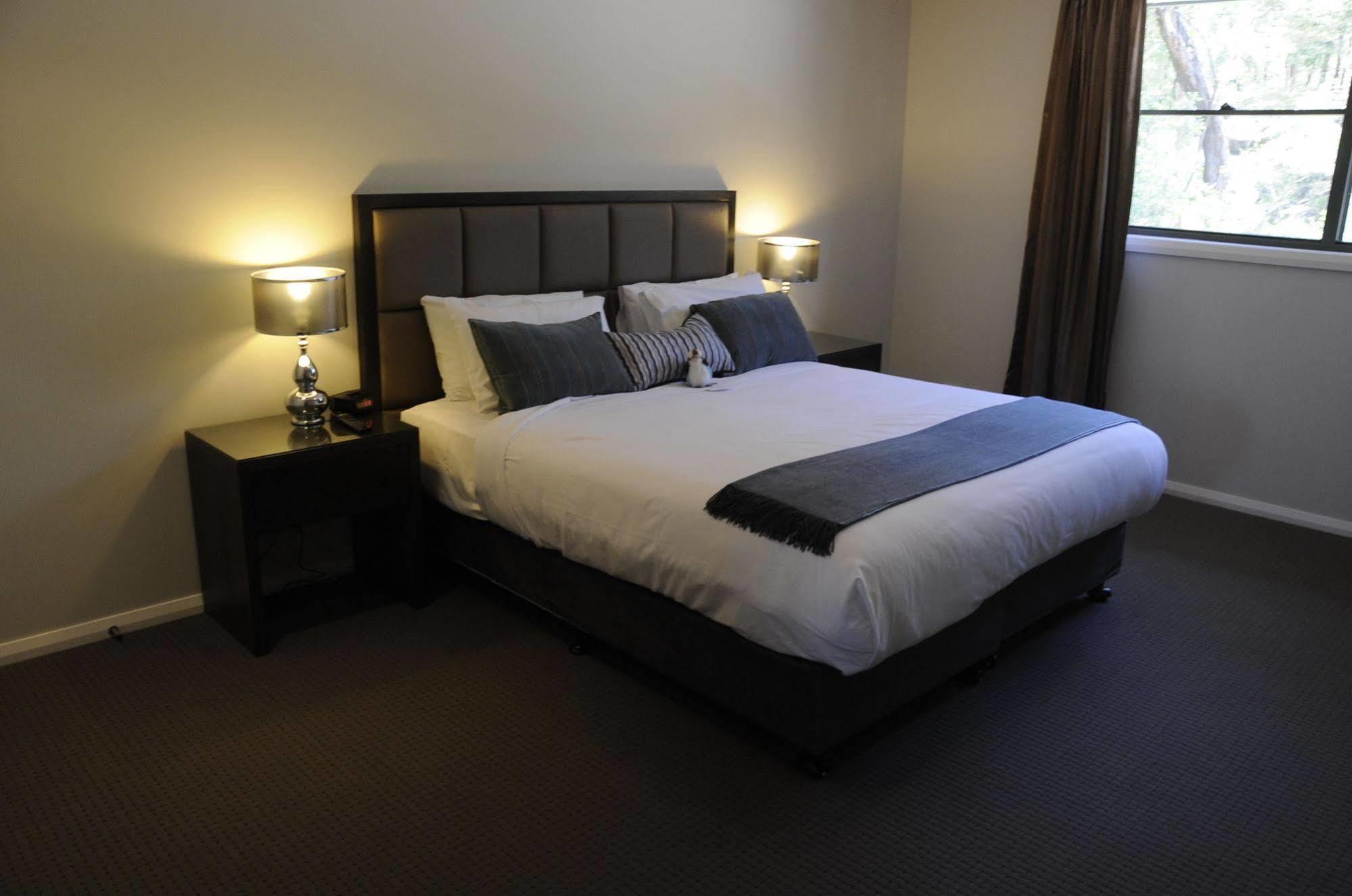 Riverside Oaks Golf Resort Cattai Екстер'єр фото
